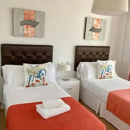 Marvellous Sea Views 2 Bed Pueblo Evita アパート *